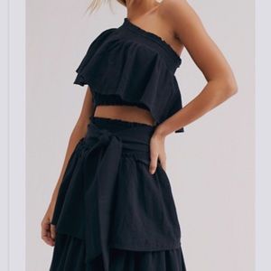 Free people go for drama set